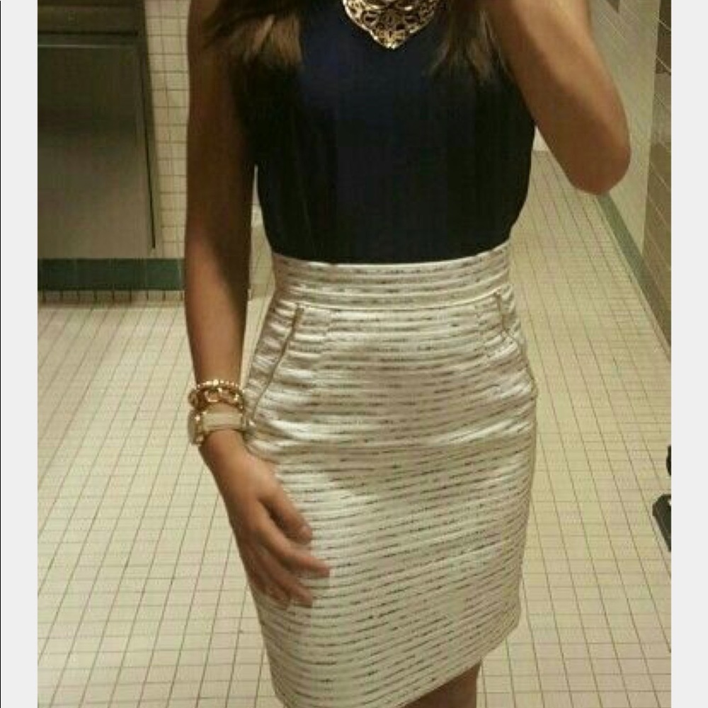 White/cream black striped H&M pencil skirt